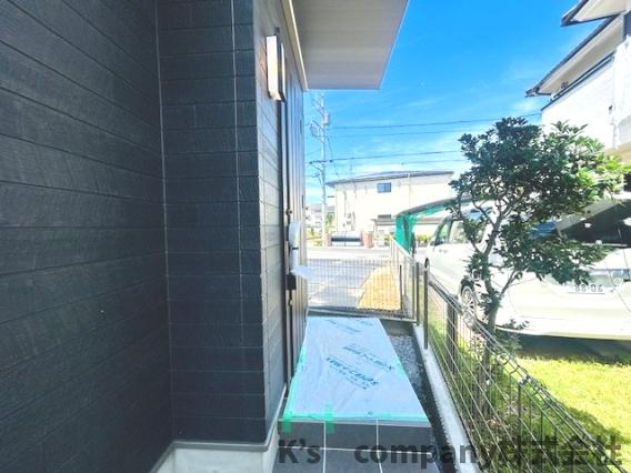 ◎茅ヶ崎市小和田１丁目　新築戸建　B号棟の玄関|玄関周辺スペース◇
