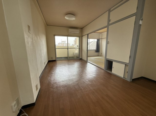 マンション桂風の居間・リビング|使いやすいリビングです