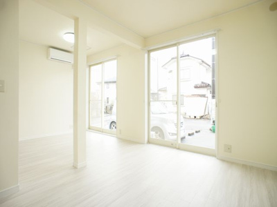 【寝室】 | ハイツサングリーン | 清潔感のあるきれいな洋間です♪