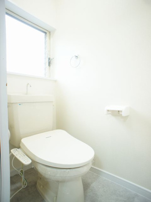 【トイレ】 | ハイツサングリーン | 温水洗浄暖房便座機能付きです♪