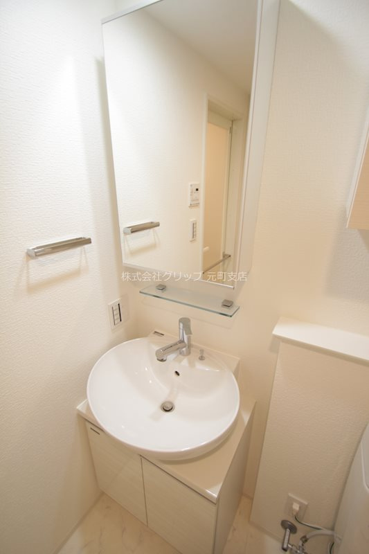 ベルシード横濱大通り公園の独立洗面台