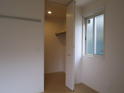 【洋室】 | ルーエ Ｂ | 洋室ウォークインクローゼット