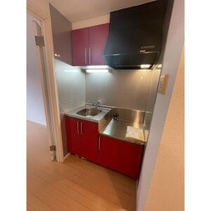 クレフラスト守山西のキッチン