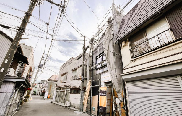 墨田区墨田５丁目の新築戸建の前面道路含む現地写真