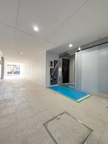 「防音マンション」ルミナス練馬のエントランス|毎日通るエントランスはこのようになっています