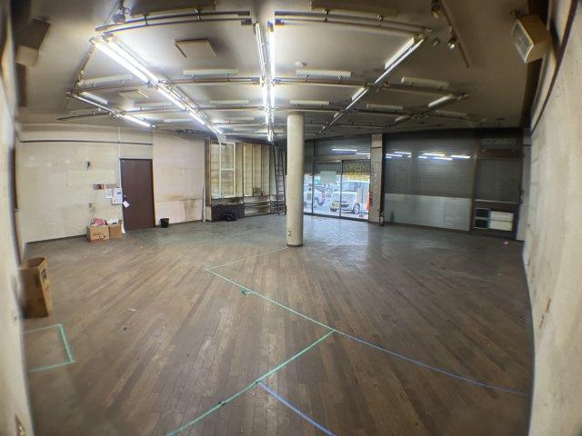 草木栄貸店舗の内装