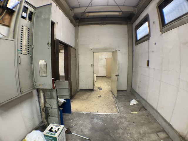 草木栄貸店舗の内装