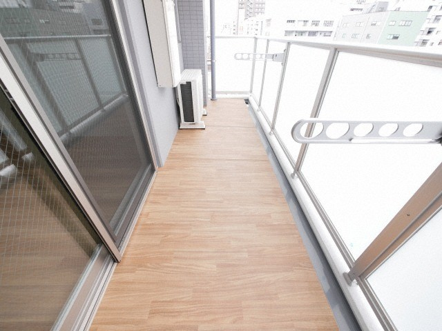 ウルバーノイリスのバルコニー