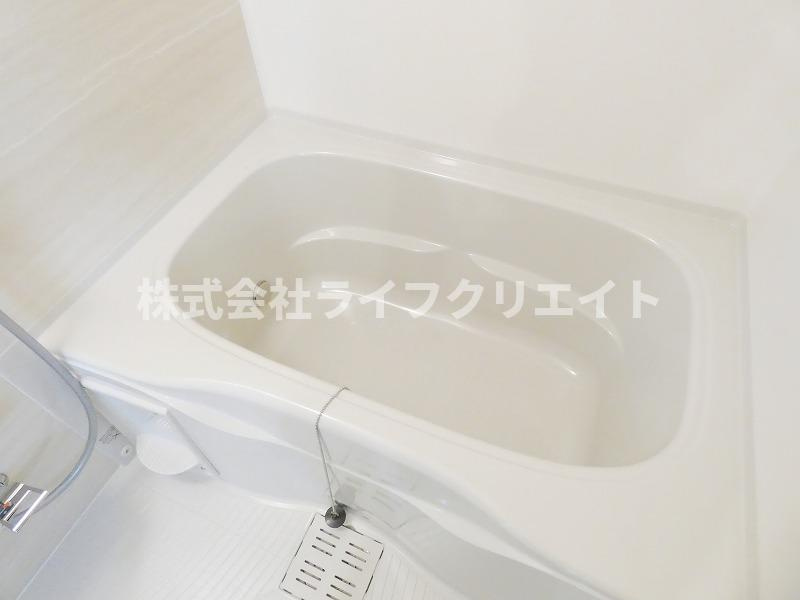 アパートメントBの浴室