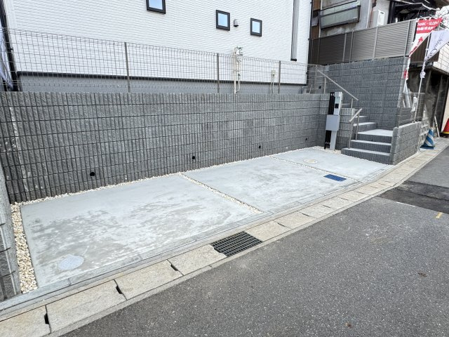 松戸市河原塚新築戸建【河原塚小学校：9分】の駐車場|1号棟駐車スペース