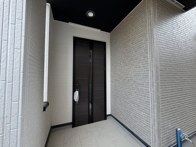 松戸市河原塚新築戸建【河原塚小学校：9分】のエントランス|エントランス・玄関ポーチ