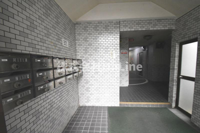 【エントランス】 | ピースハイツ長堂A棟