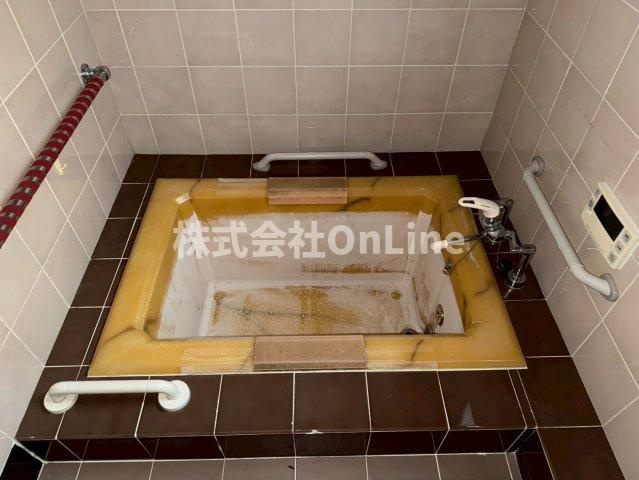 八尾市南本町2丁目戸建の浴室