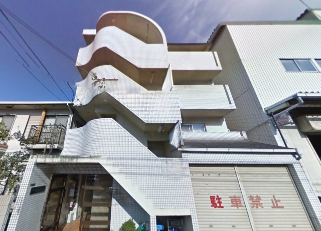 興栄ビルの外観