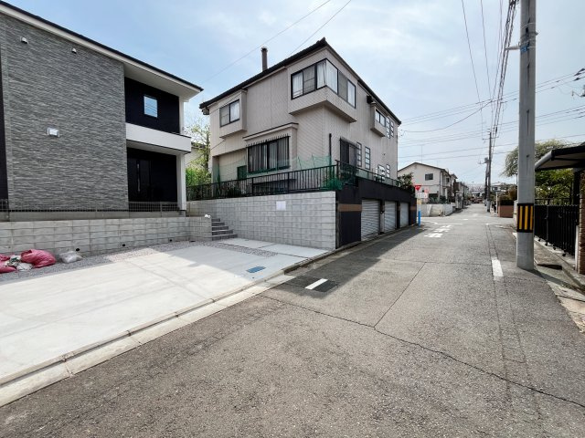 祝　成約済み　八王子市　めじろ台　新築戸建て　１３期の前面道路含む現地写真|～仲介手数料無料☆八王子ひなた不動産～　八王子市めじろ台　新築戸建て