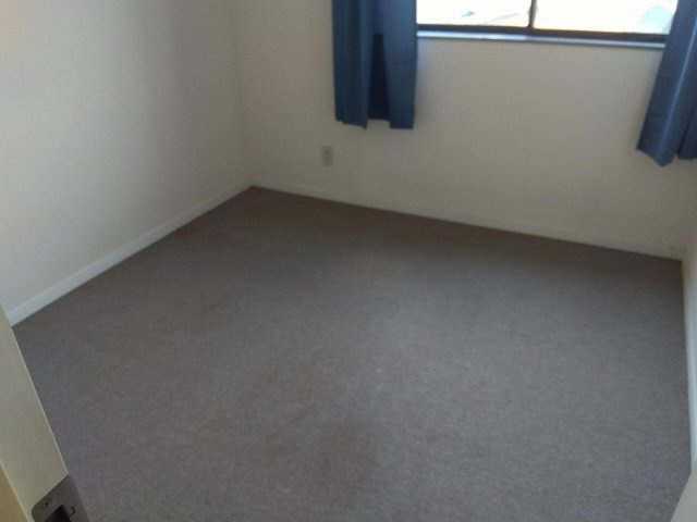 レオパレスフローラＫの寝室