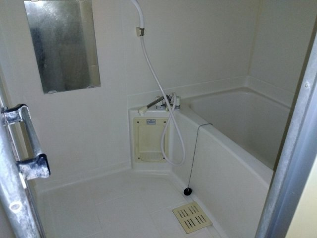 レオパレスフローラＫの浴室