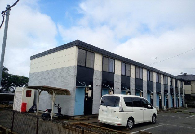 レオパレスフローラＫの外観