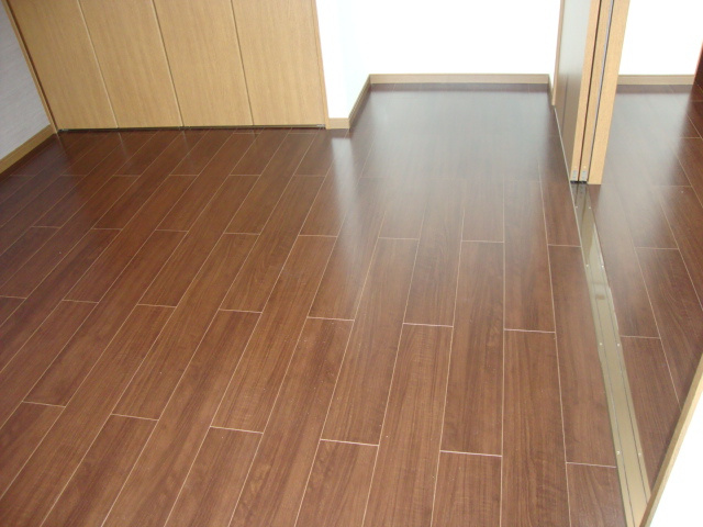 パークサイドヴィラ御里　Ｂ棟の内装|洋室