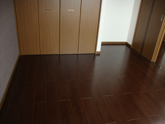 パークサイドヴィラ御里　Ｂ棟の内装|洋室