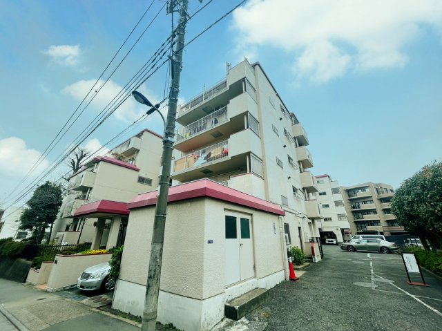 ファミール駒込の外観
