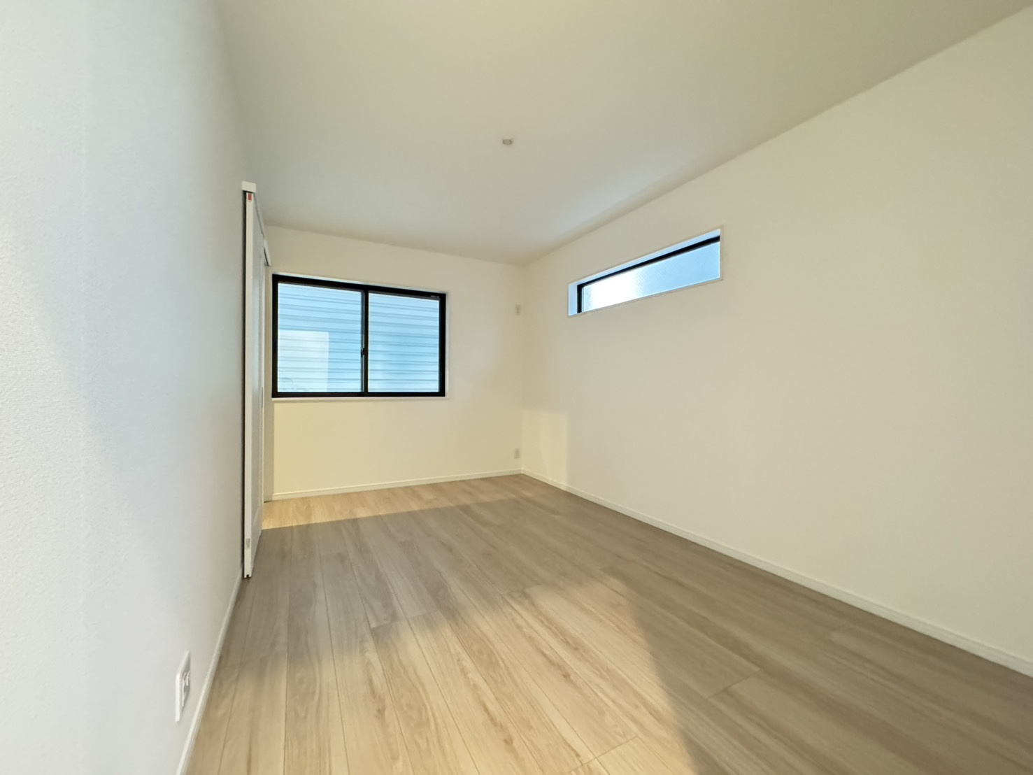 篠原南町４丁目新築戸建の洋室