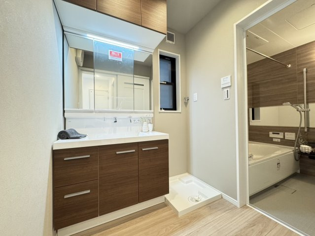 篠原南町４丁目新築戸建の独立洗面台