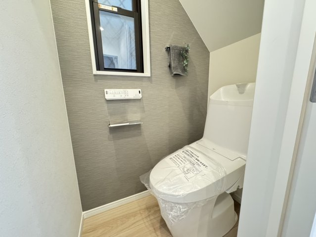 篠原南町４丁目新築戸建のトイレ