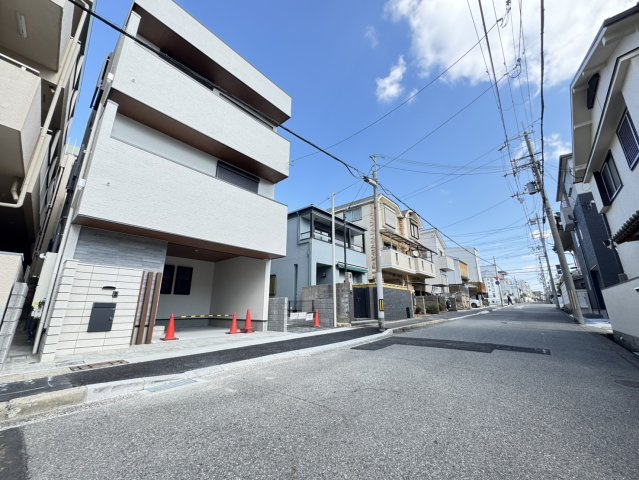 篠原南町４丁目新築戸建の前面道路含む現地写真