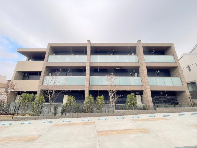 ＢＯＲＩＫＩ横浜かたくら　南棟の外観