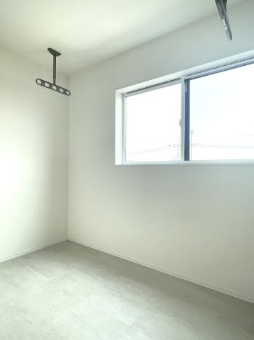 安東５丁目新築戸建てルルーディア安東５丁目②の設備|2階のサンルームです。約3帖あります