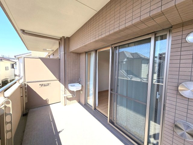 日神パレステージ河辺南のバルコニー