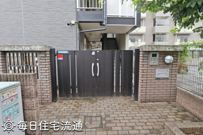 【エントランス】 | 椎の実３