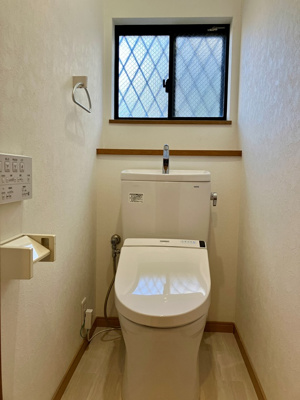 【トイレ】 | 立野戸建 | 落ち着いた色調のトイレです