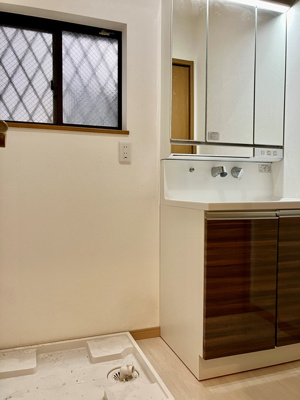 【洗面所】 | 立野戸建 | 使いやすい洗面所です