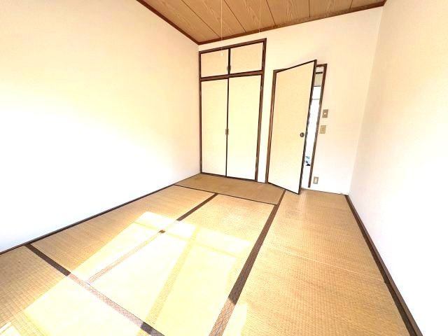 ハイツ宮森Ⅱの和室|くつろぎの場として、客間として、様々なシーンで活躍する和室です