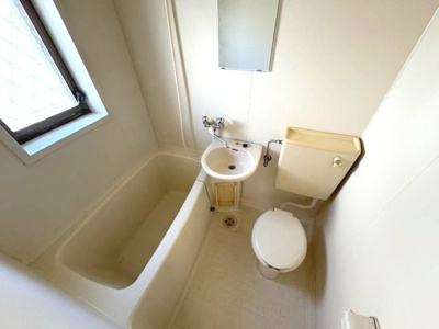 【浴室】 | しろがねハイツ | 日々の暮らしに欠かせないお風呂です