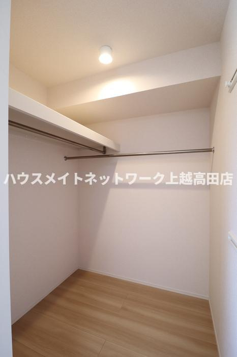 セジュールハナミズキの収納|ウォークインクローゼット