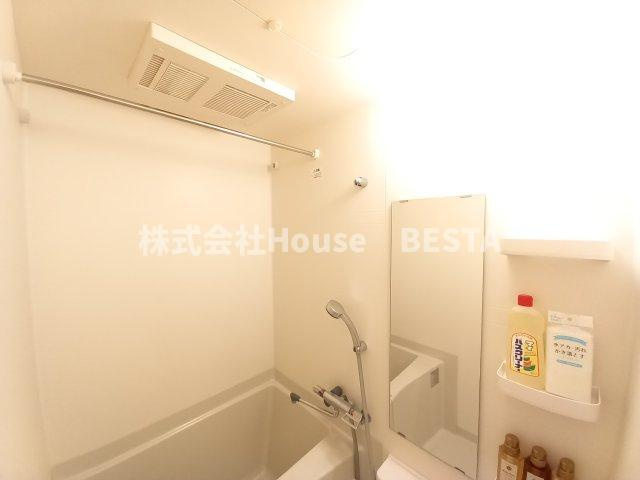 ララプレイス三宮ルミナージュの浴室