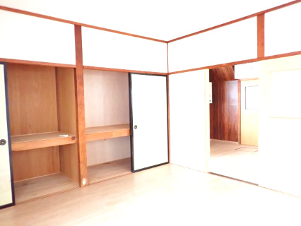 【内装】 | 村上住宅(緑町三丁目) | １階洋室8帖