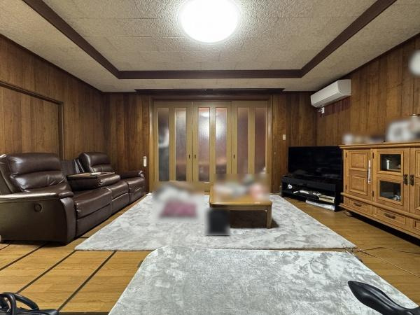 【居間・リビング】 | 堺市南区晴美台2丁目　中古戸建