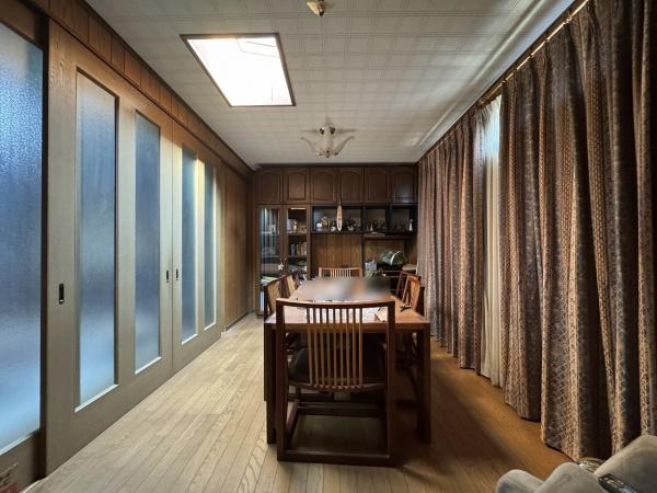 【居間・リビング】 | 堺市南区晴美台2丁目　中古戸建