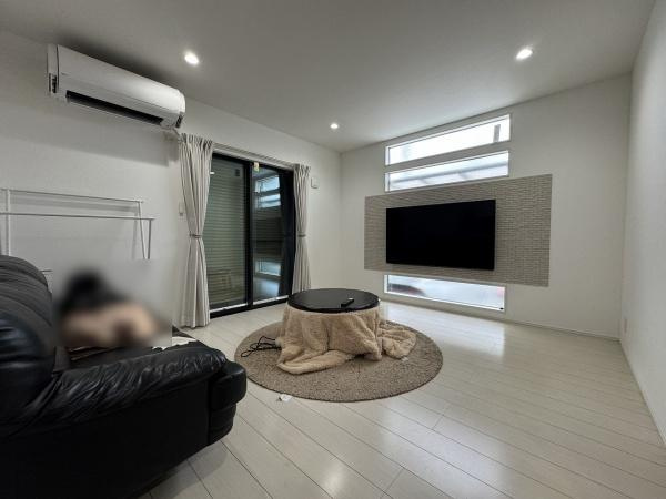 【居間・リビング】 | 西区玉津町田中　中古戸建