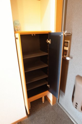 【設備】 | ドリーム78 | 下駄箱もちゃんとついてます☆