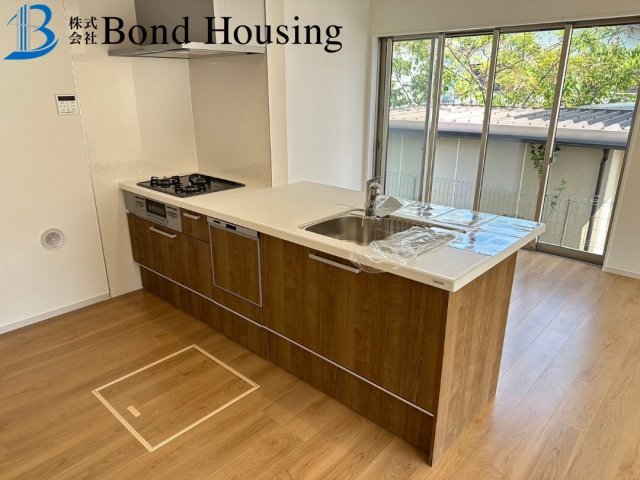 5LDK・３台以上駐車可・敷地広々６９坪・秋葉台　全１棟のキッチン