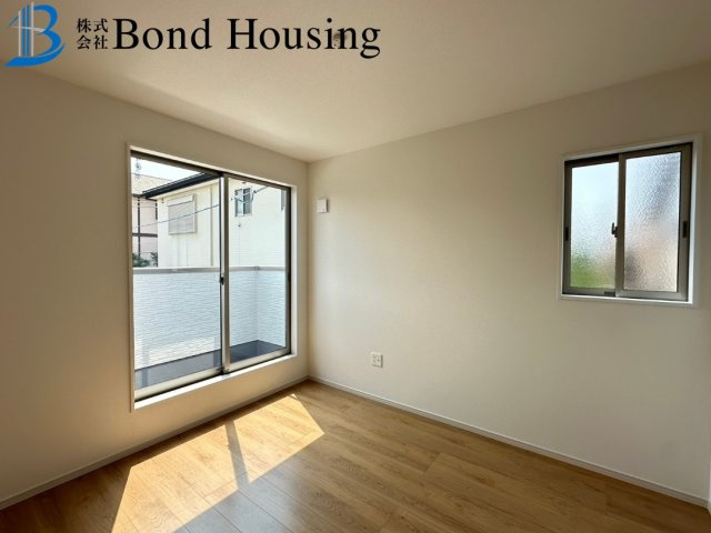 5LDK・３台以上駐車可・敷地広々６９坪・秋葉台　全１棟の洋室