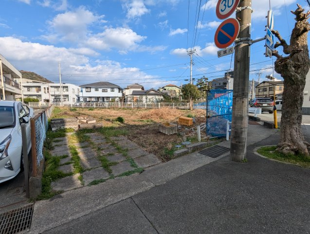 売土地　沼津市玉江町の外観|敷地が約155坪と広々としています。自由な間取りでお家が建てられます。アパートや店舗用地としてもおすすめです。