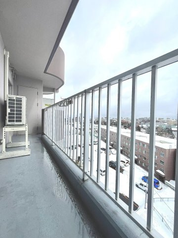 ロピア平岸のバルコニー|東側のバルコニー！