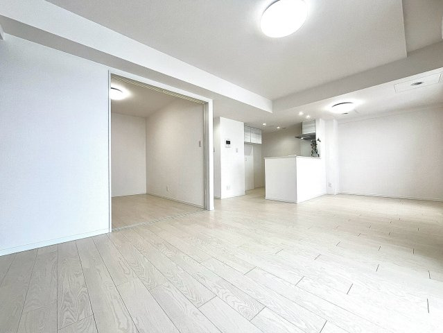 ロピア平岸の居間・リビング|リビング別角度！キッチン・給湯・暖房は都市ガスで経済的です！