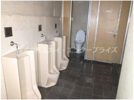 橿原神宮東出口店舗のトイレ|落ち着いたトイレです